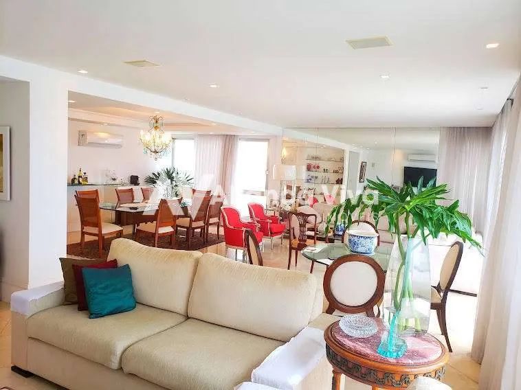 Leblon | Apartamento 4 quartos, sendo 1 suite