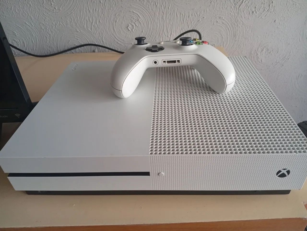 Vendo XBOX ONE S 1TB