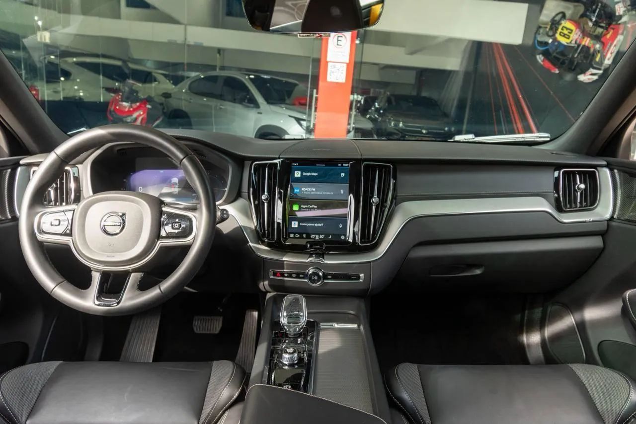 Volvo XC-60 T-8 Pol. Eng. 2.0 AWD (híbrido) 2024 - Foto 9