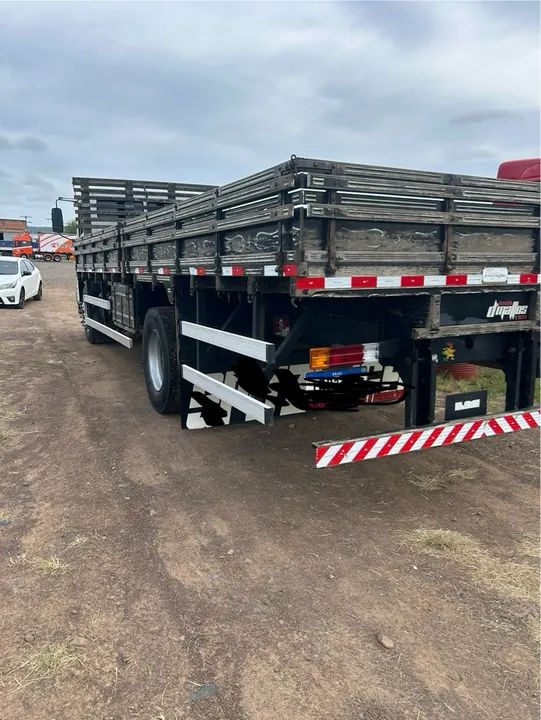 Mercedes Bens 1718 - Foto 2