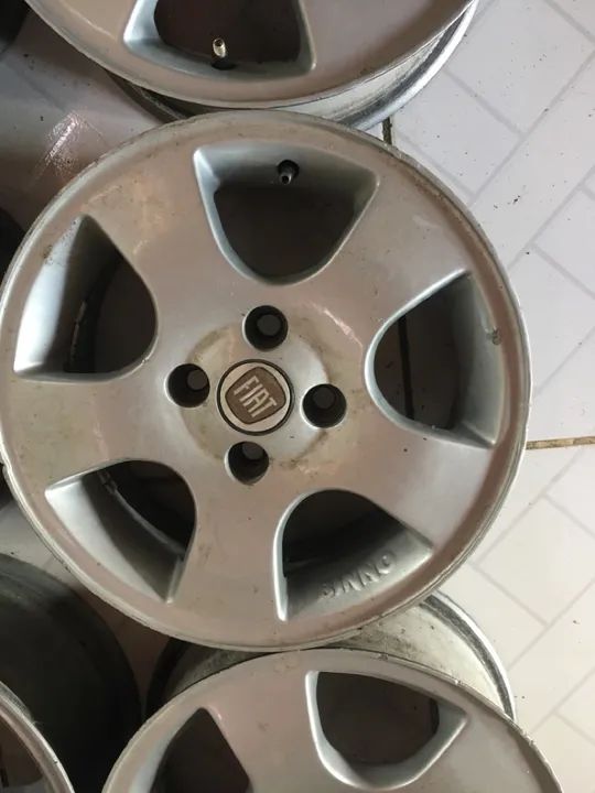 Rodas de liga leve Fiat - Foto 4