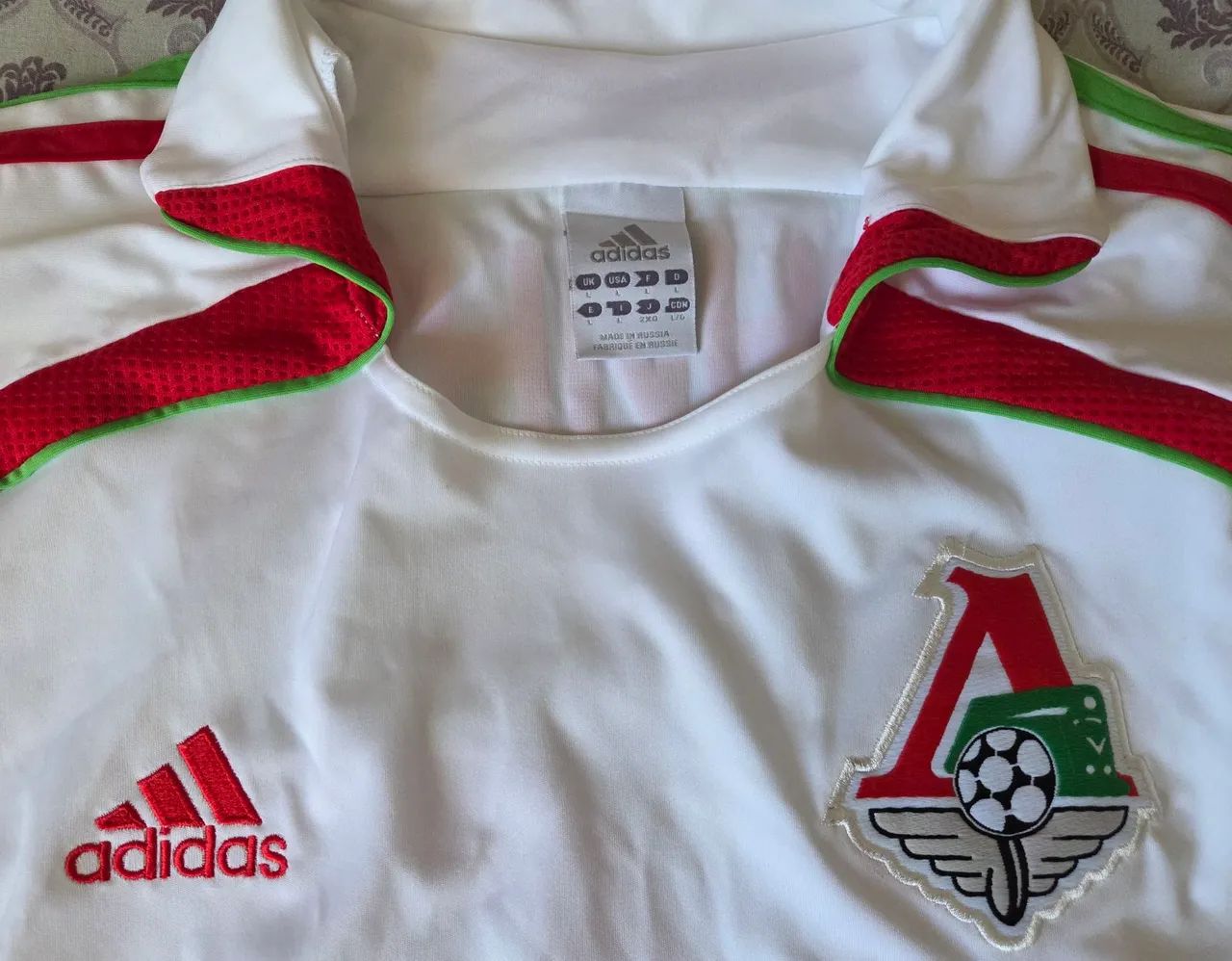 Camisa de Futebol do Lokomotiv Moscou - Tamanho L - Foto 3