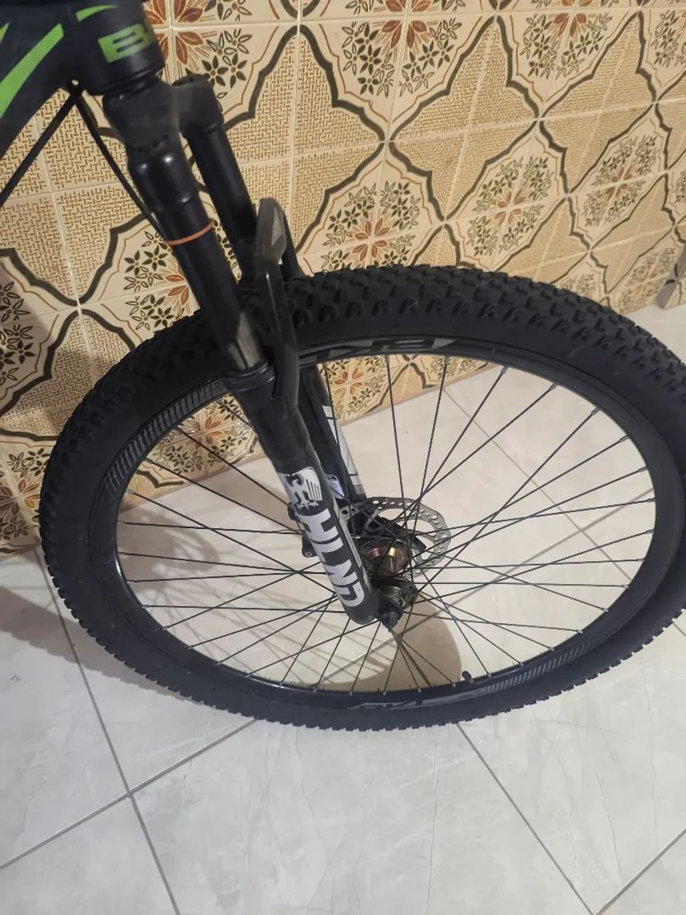 Bicicleta Mountain Bike aro 29 . - Foto 5