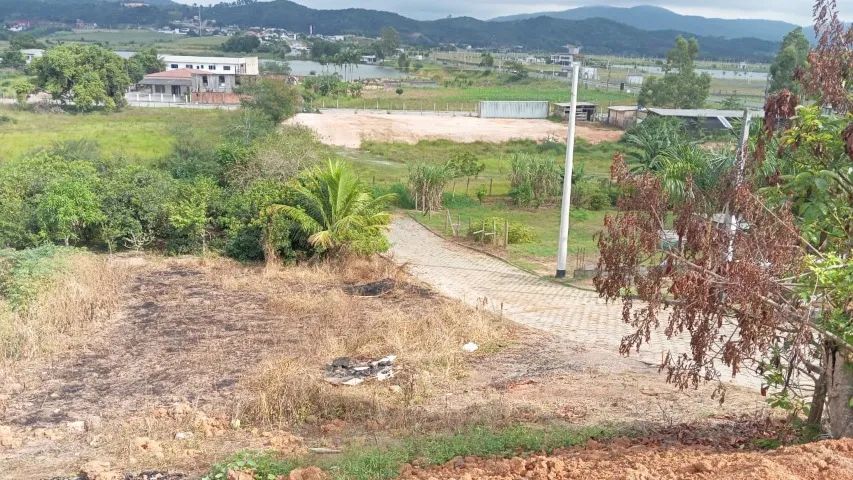 Vendo terrenos em Governador Celso Ramos-SC - 360 m2 de área. - Foto 3