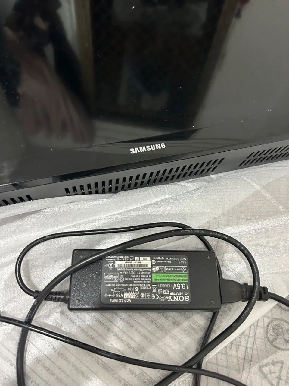 Smart TV Samsung 32? - Placa de vídeo queimada apenas - Foto 3