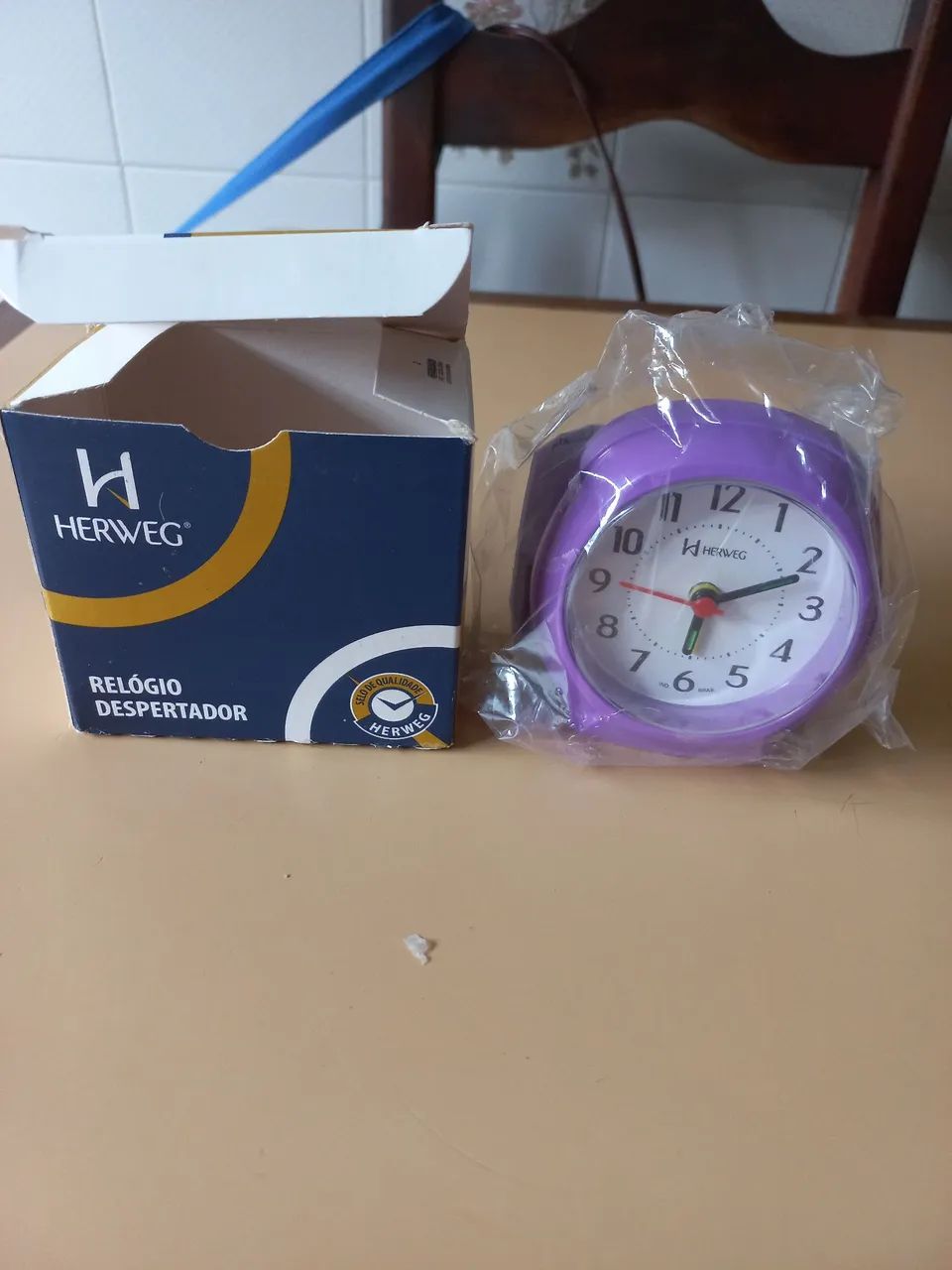 Relógio despertador a pilha HerWeg
