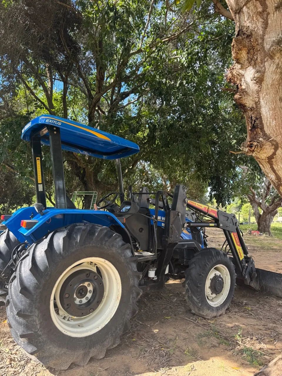 Trator New Holland TL5.80 - Foto 2