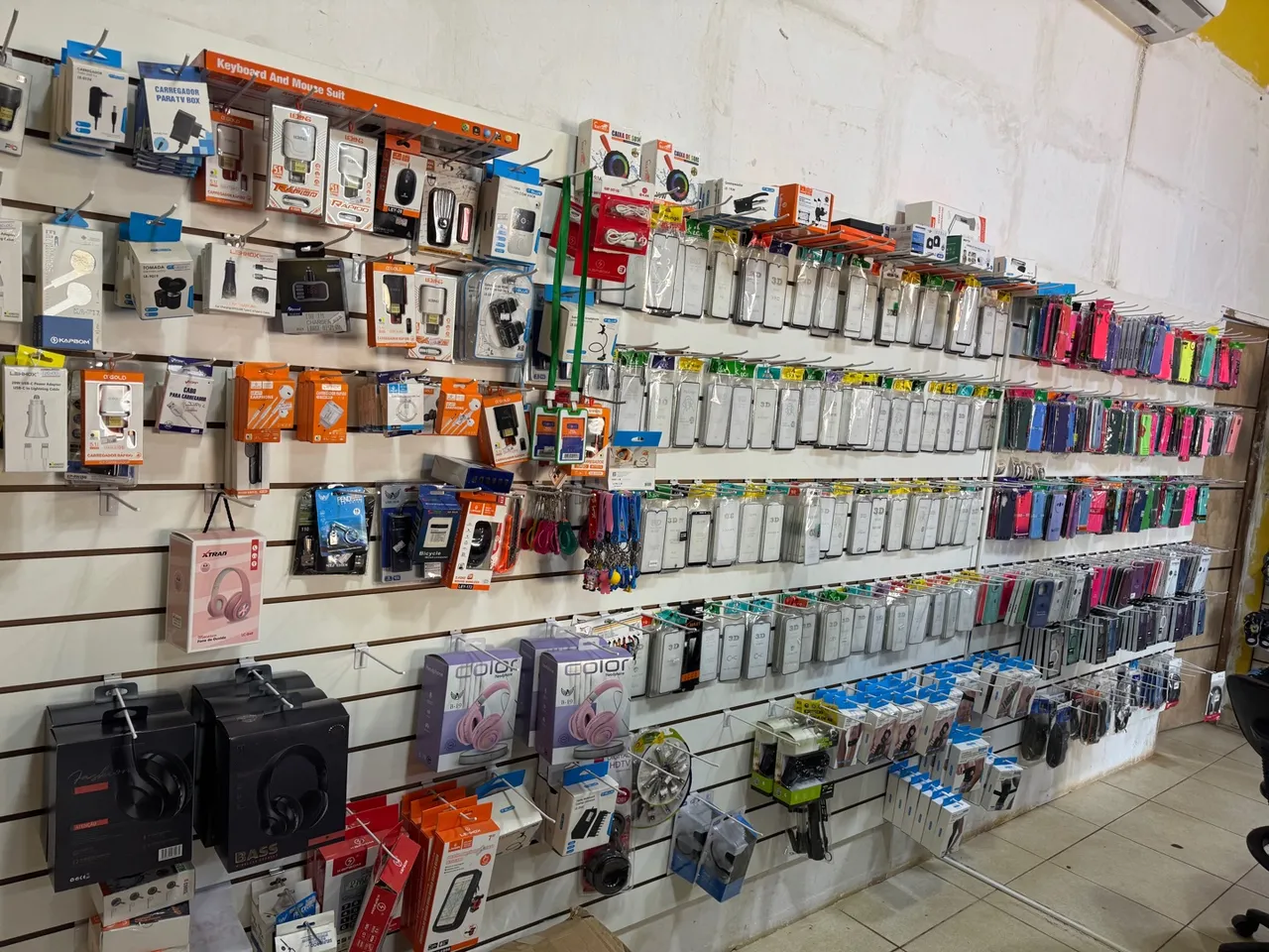 Vendo todos os acessórios ótima oportunidade