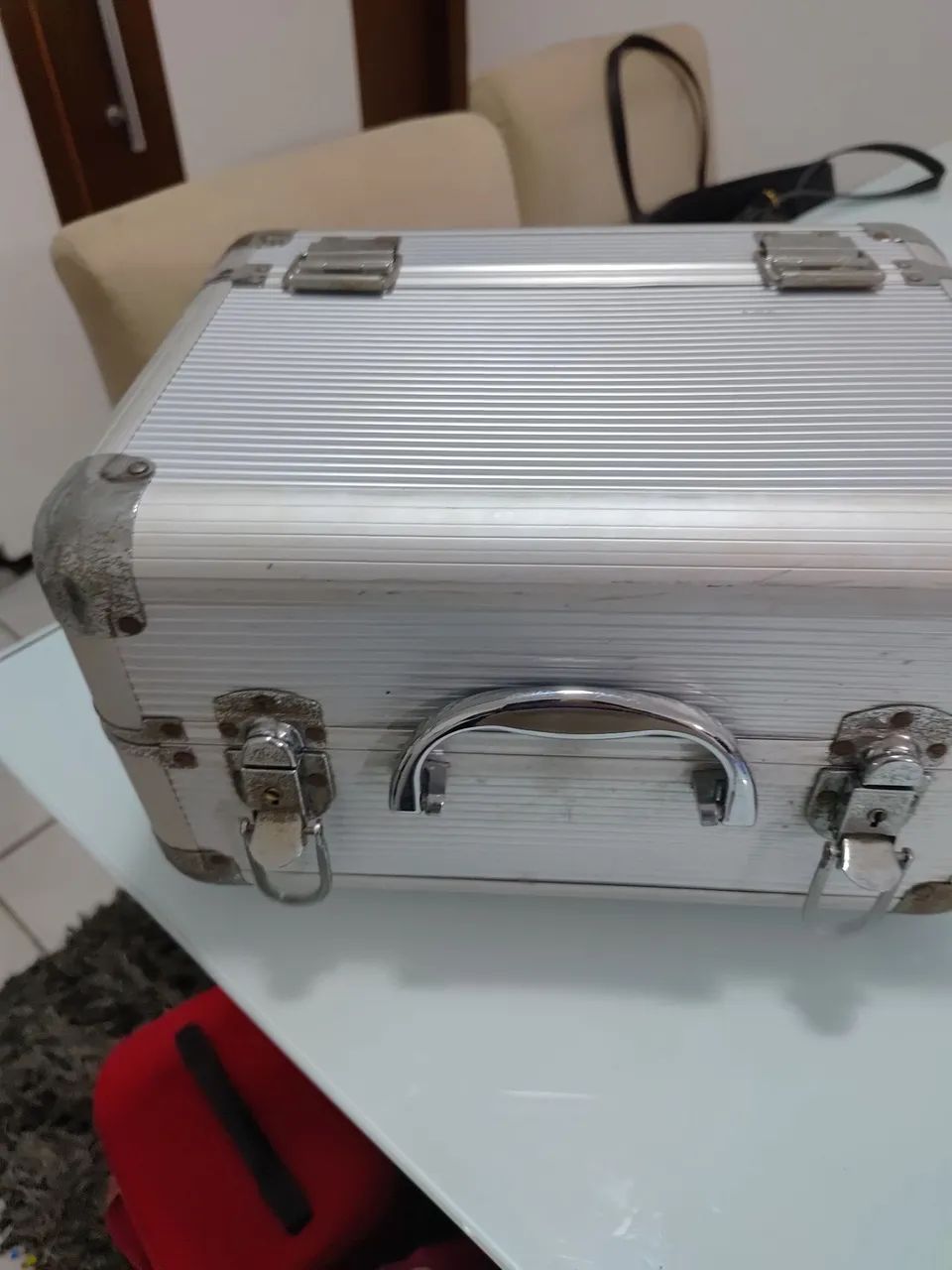 Maleta de Maquiagem em Alumínio