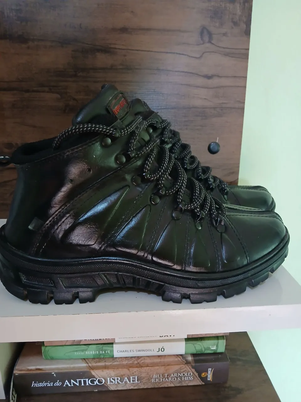 Bota Masculina Couro Preta - Conforto e Estilo