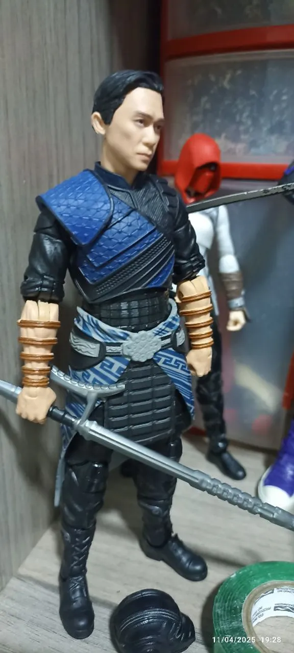 Boneco Shang-Chi - Marvel Legends