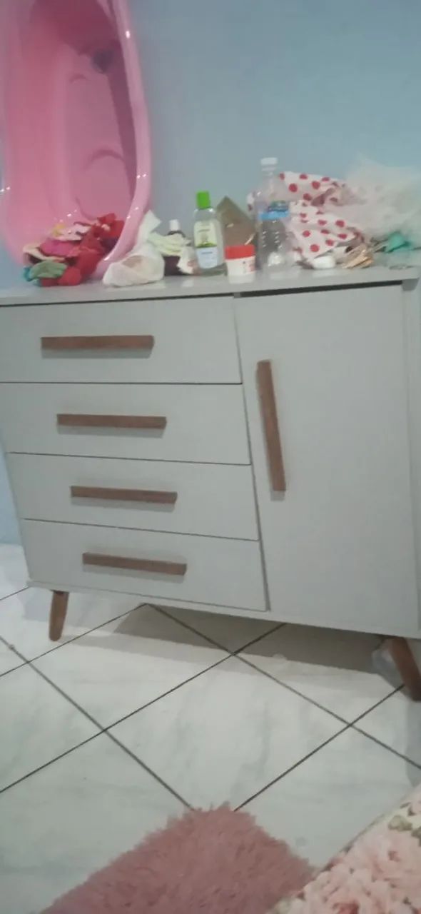 Cômoda e berço 