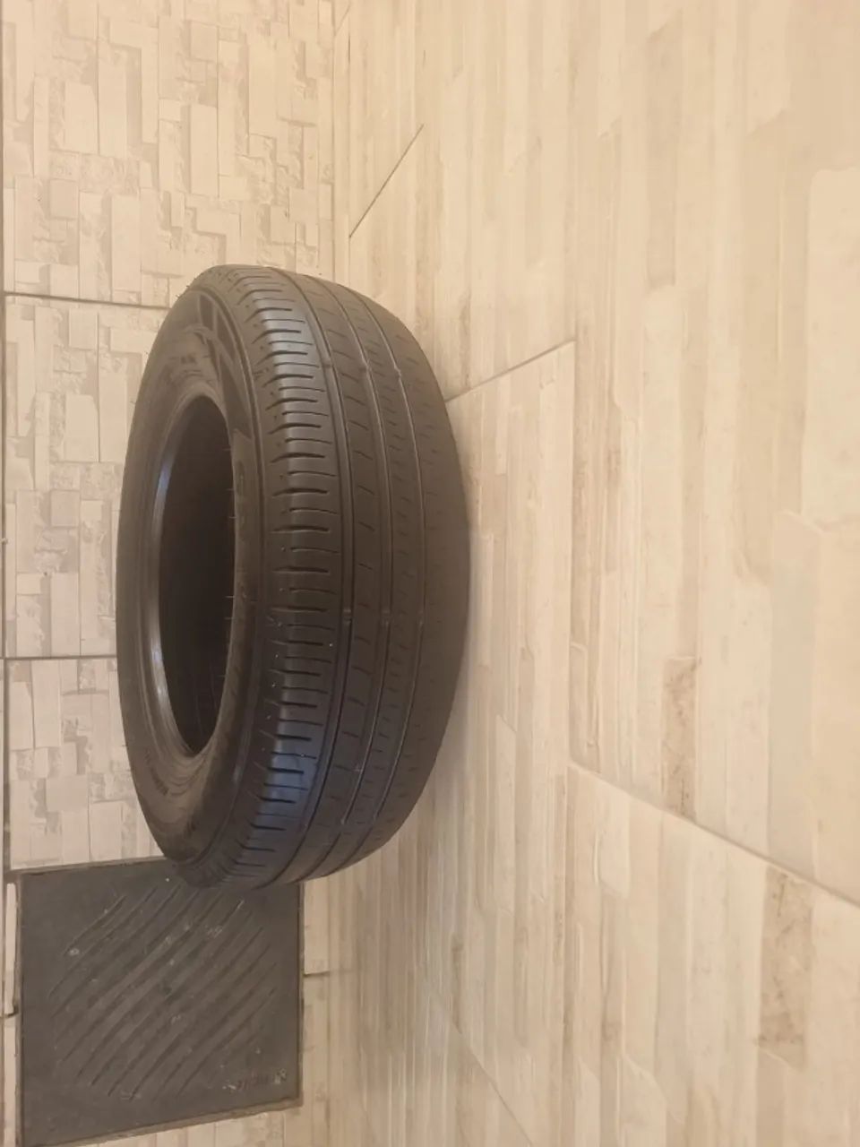 Pneu Dunlop 185/70 R14 - Foto 2