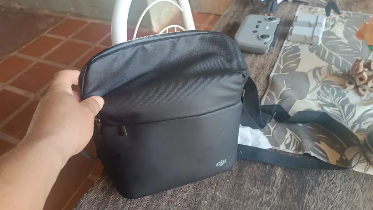 Vendo drone semi novo pegando tudo sem nenhum defeito. - Foto 2
