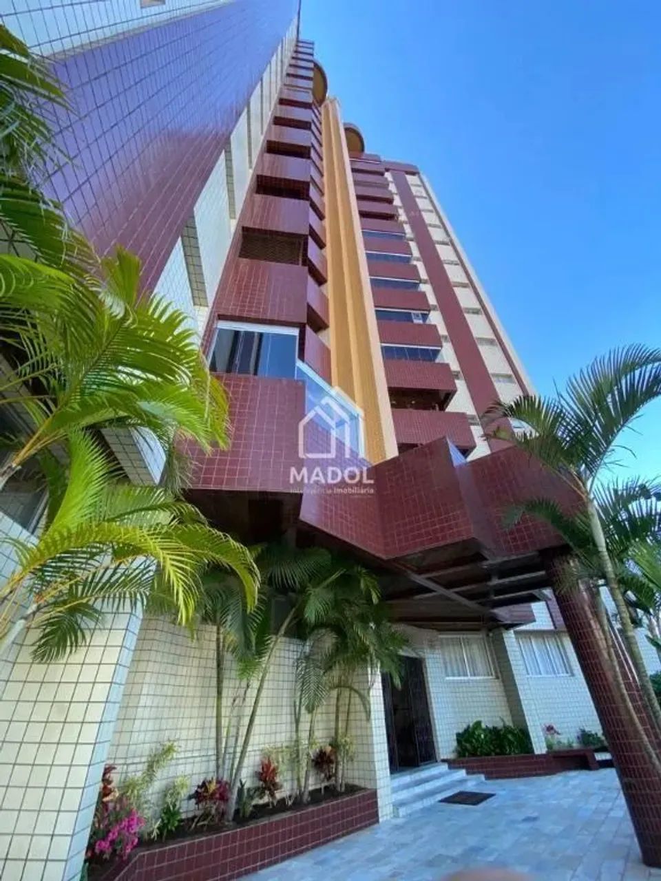 Apartamento à Venda em Centro, Ponta Grossa - PR - Foto 2