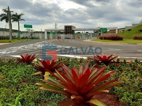 Terreno à venda em condomínio fechado no Bairro Corrupira em Jundiaí - SP