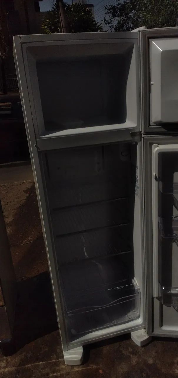 Geladeira Electrolux nova com garantia e entrega grátis  - Foto 2