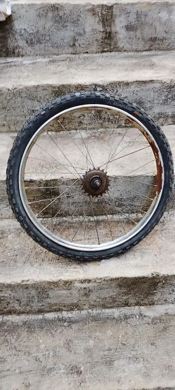 Roda de ferro Monareta aro 20