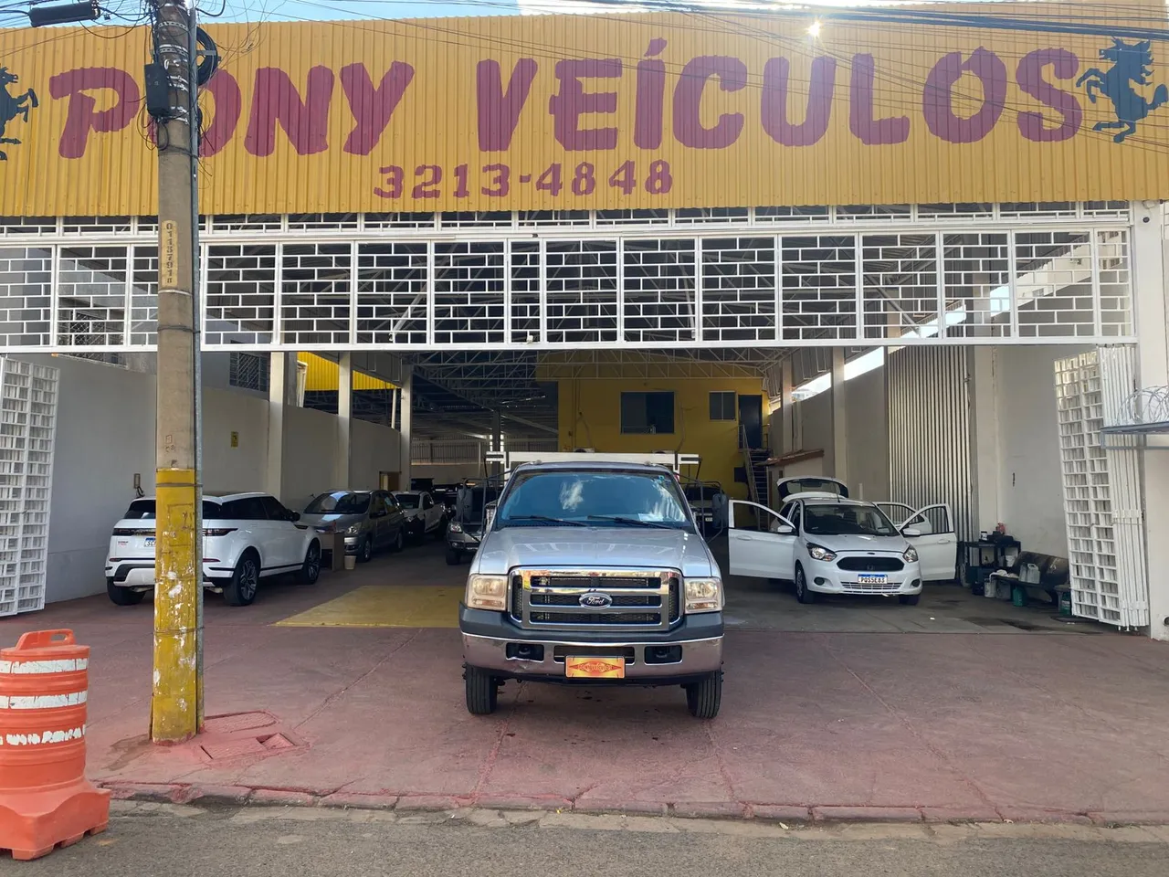 Ford F 4000 4x2 2017/2017 Pony Veículos