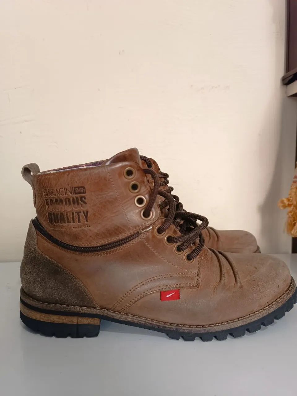 Bota Ferracini Couro Marrom Conforto e Estilo Calçados