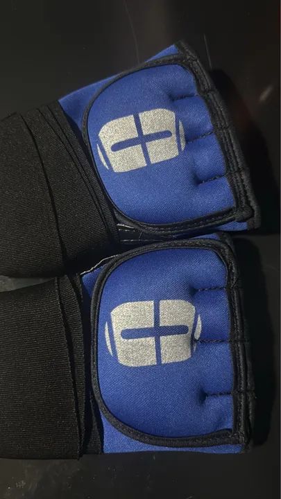 Vendo essas luvas de boxe novas 
