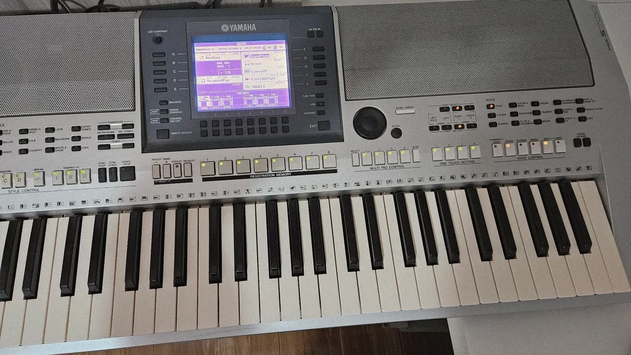 yamaha psr s700