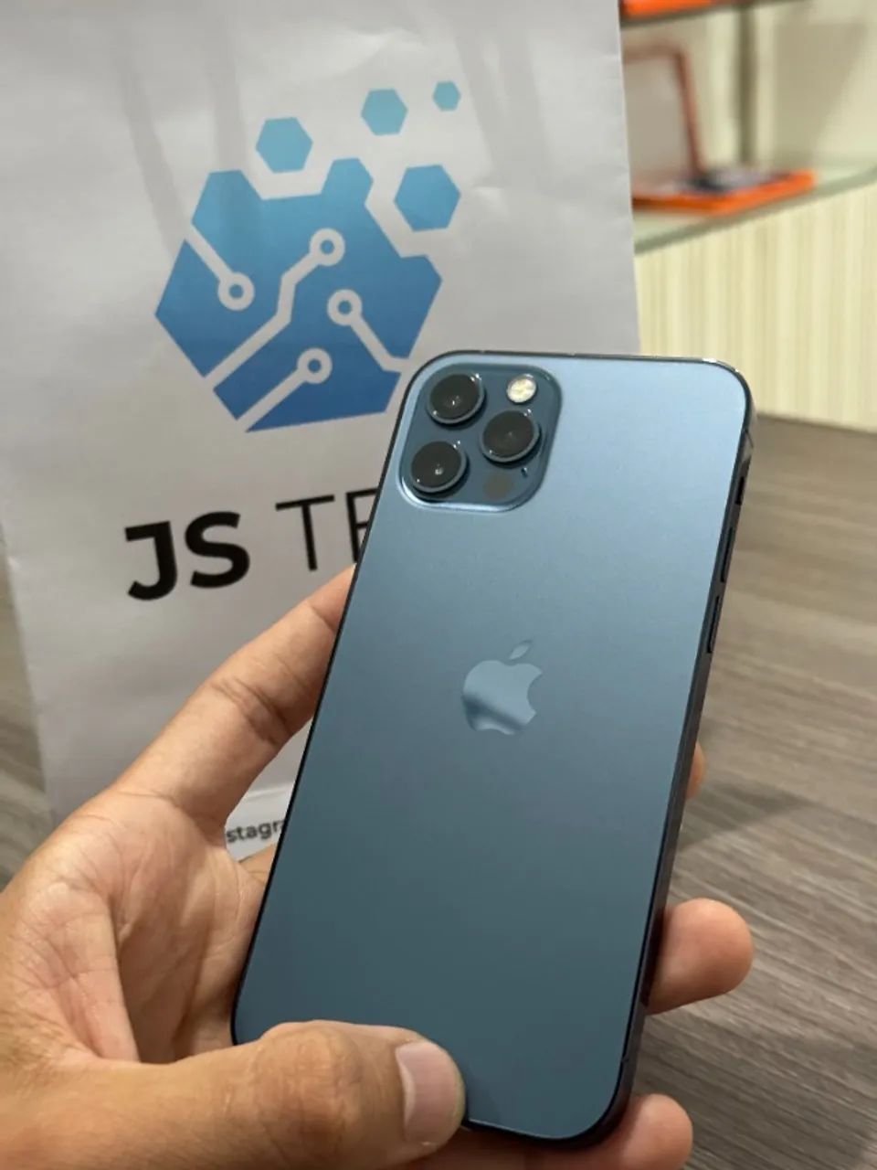 iPhone 12 Pro 128gb (Sem face ID) - Celulares e Smartphones