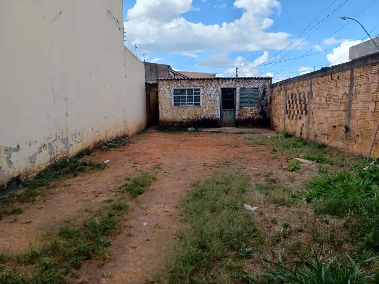 Excelente lote esquina a venda 147m² com casa simples escriturado num ótimo preço na QS 11 - Foto 2