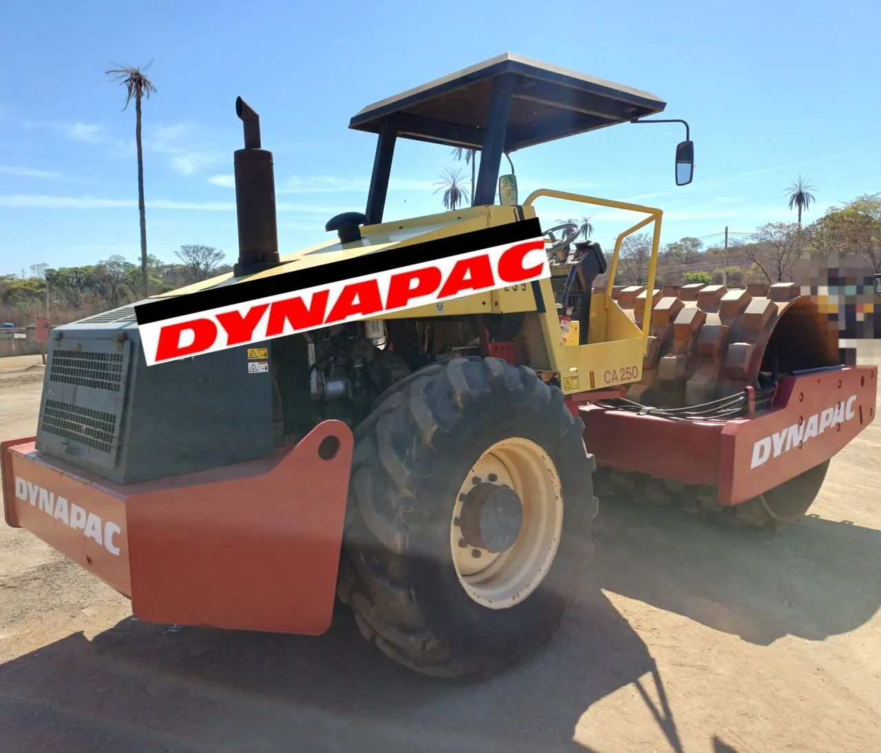 Rolo compactador Dynapac CA250 com pata - Foto 3