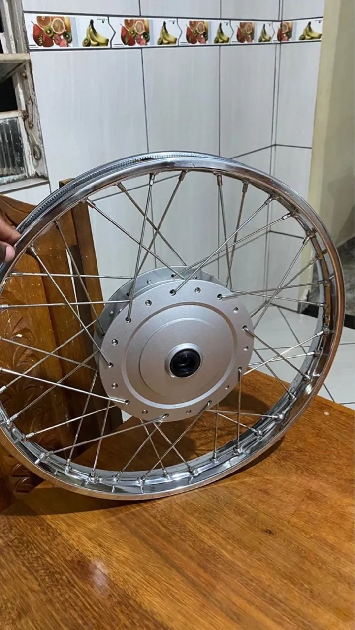 Vendo jogo de roda de Biz110I original de fábrica ( Honda)