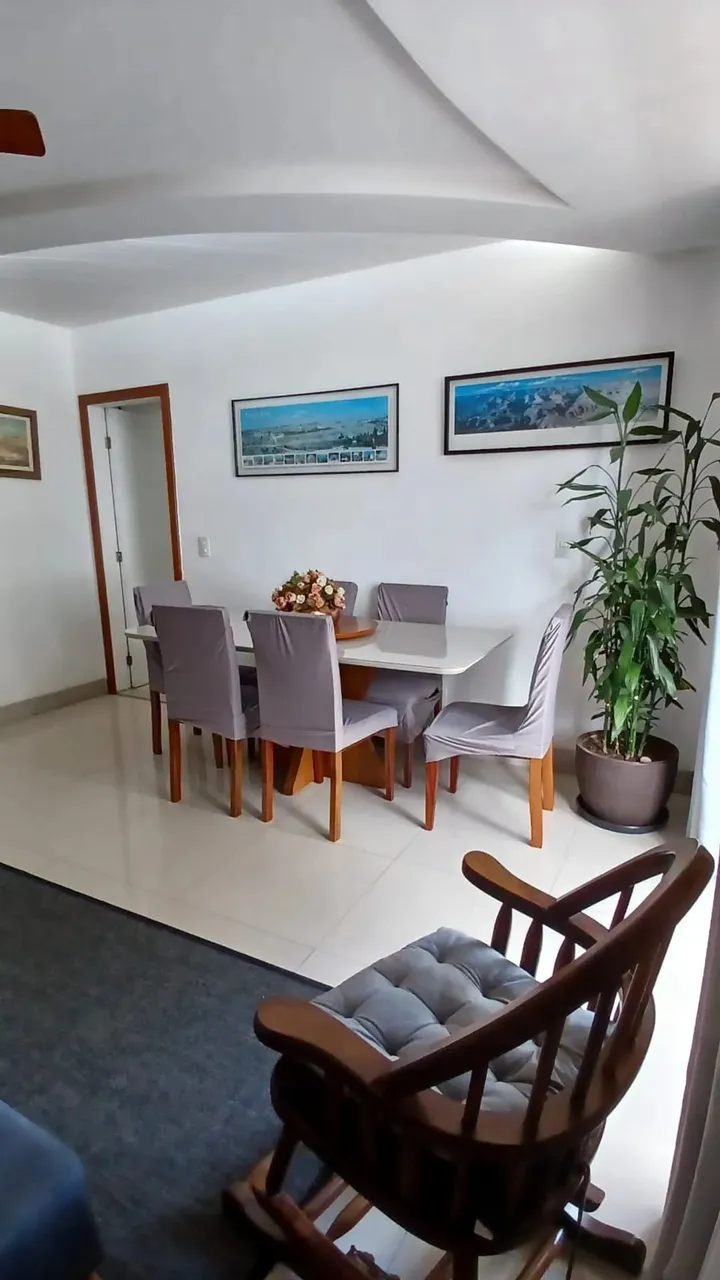 Apartamento à Venda no Barro Vermelho Amplo, Bem Iluminado e com Ótima Planta