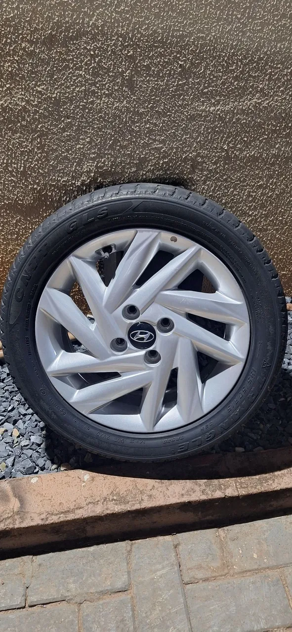 Roda de liga leve Hyundai aro 15