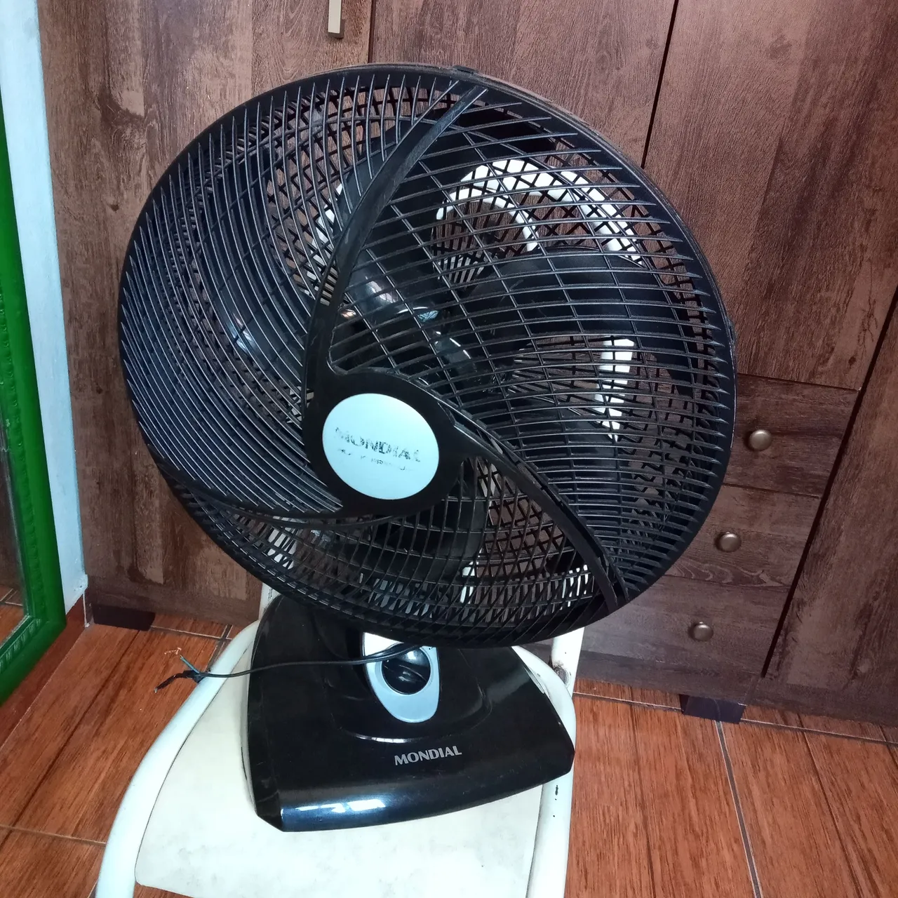 Ventilador de Mesa Mondial - 40cm