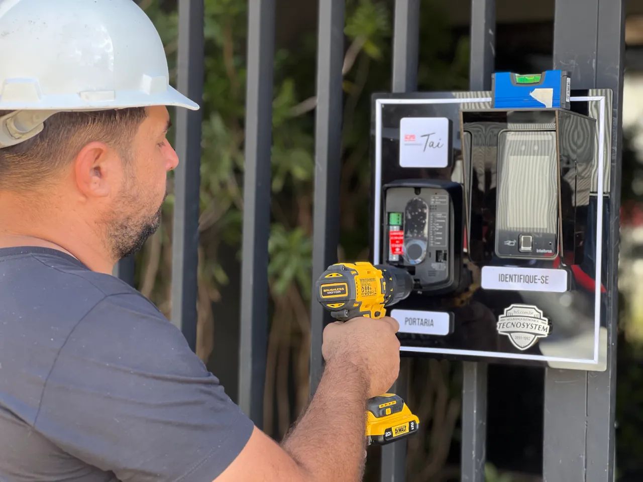 Eletrotécnico ou aprendiz 