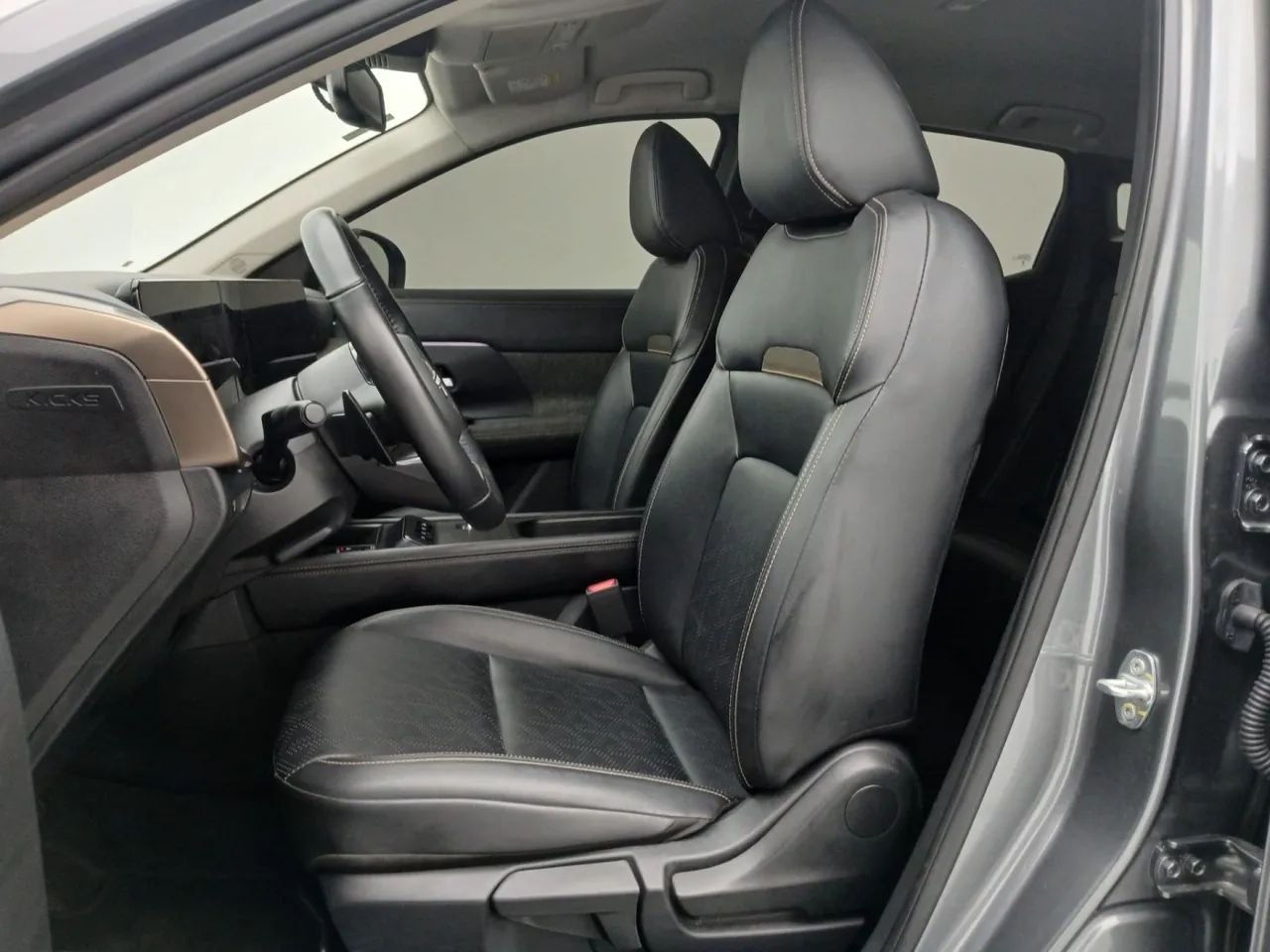 Nissan Kicks 1.0 Turbo Exclusive, foto 16 de 18