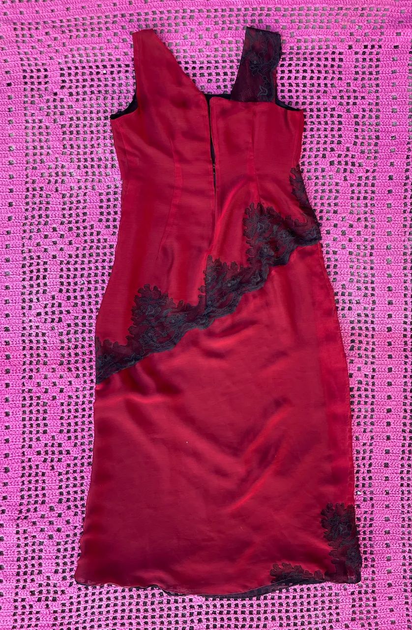 Vestido vermelho com renda  - Foto 2