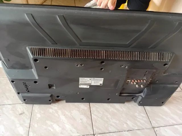? TV 32 POLEGADAS - PARA CONSERTO OU RETIRADA DE PEÇAS! - Foto 3