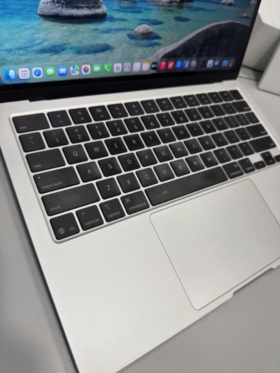 MacBook Air M4 13" 16GB 512GB GPU 10 núcleos - Foto 3