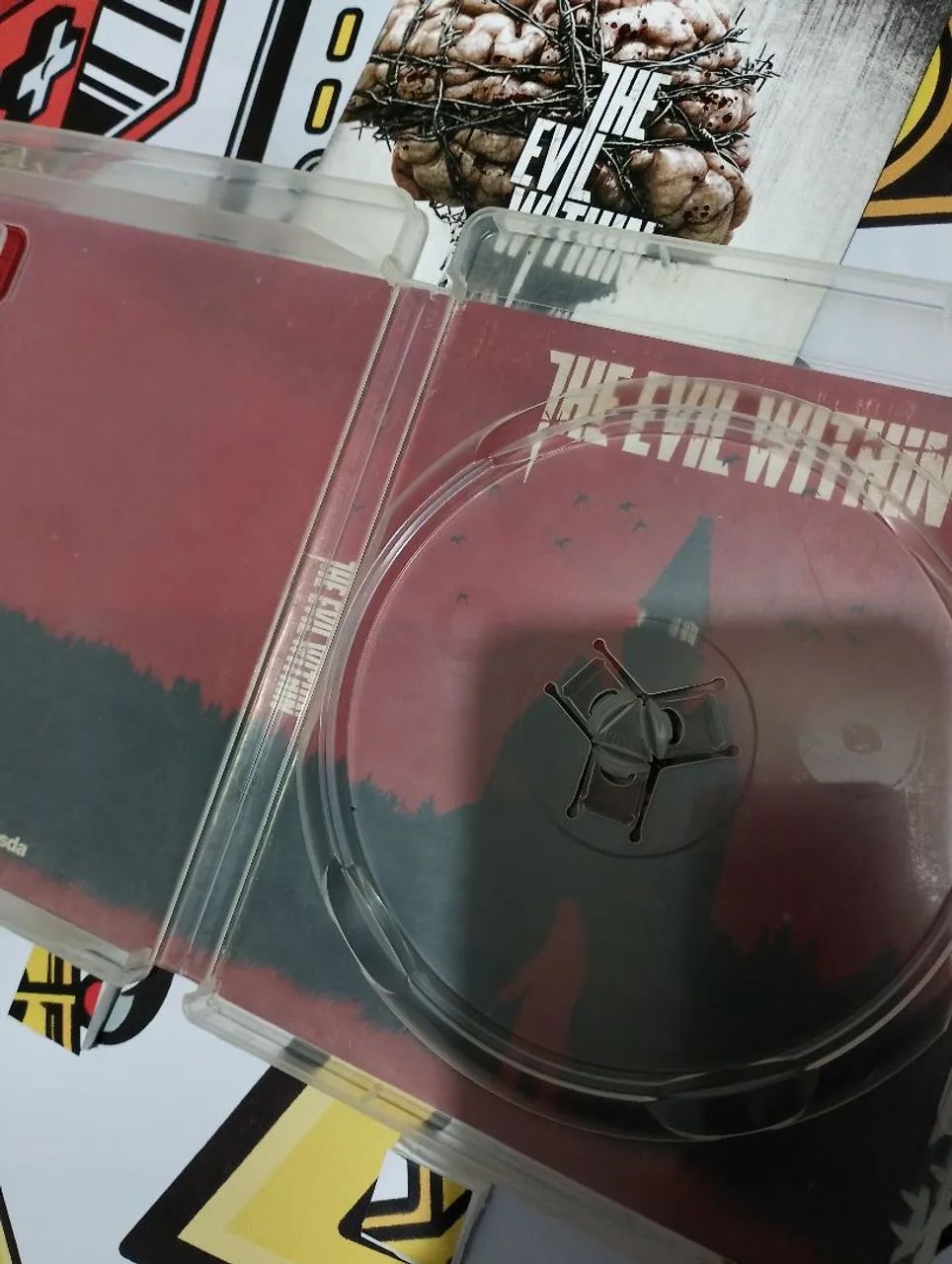 The Evil Within PS3 completo faço Olx pay  - Foto 6