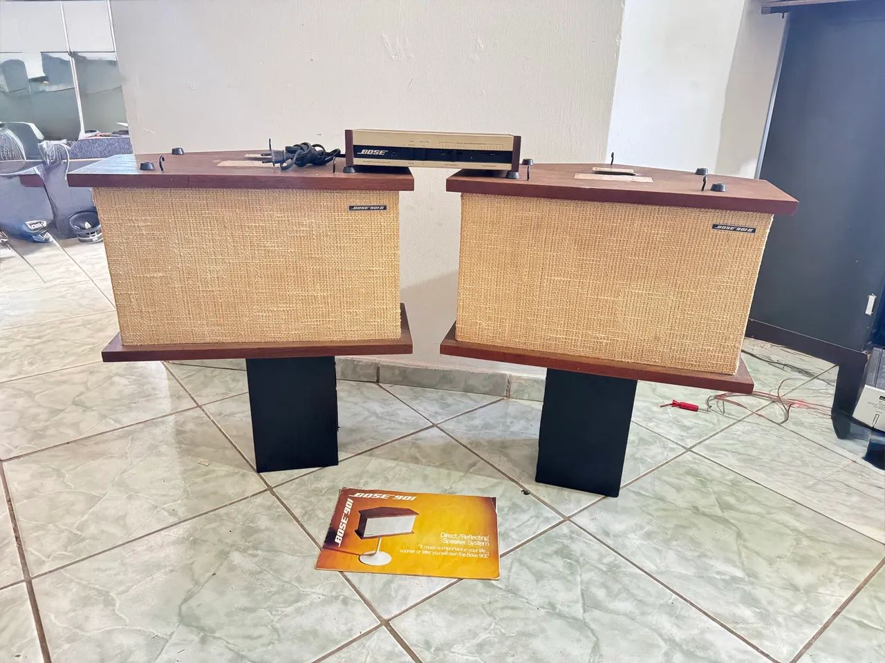 Par de caixas de som bose 901 2 , com equalizador e manual 