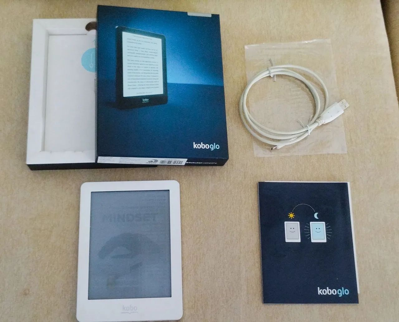 E reader Kobo Glo 6" com defeito  - Foto 3