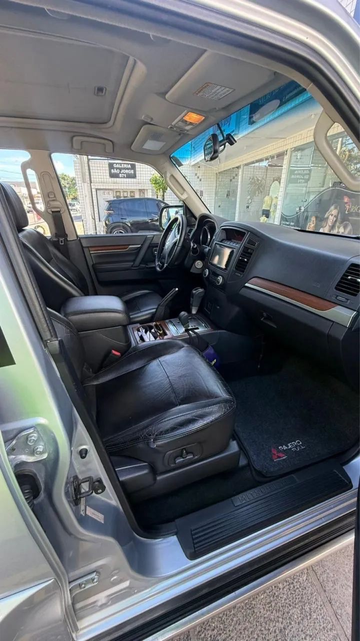 Mitsubishi Pajero 2011