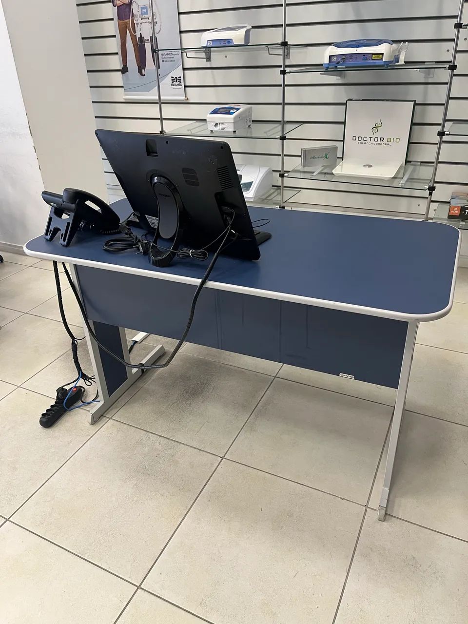Mesa escritório/loja - Foto 2