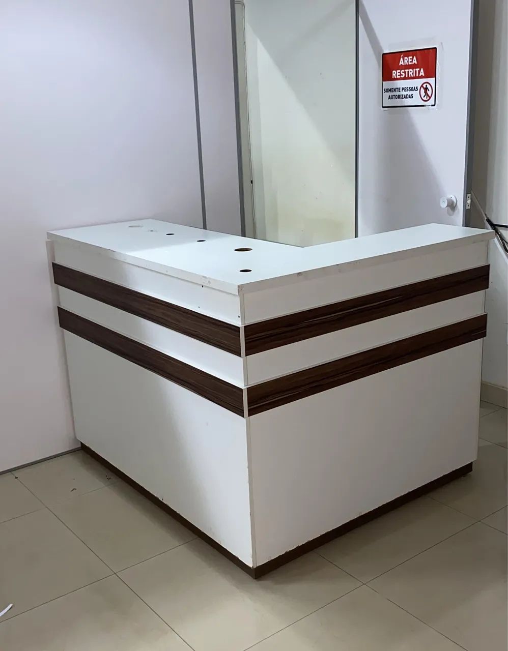 Balcão caixa para loja 
