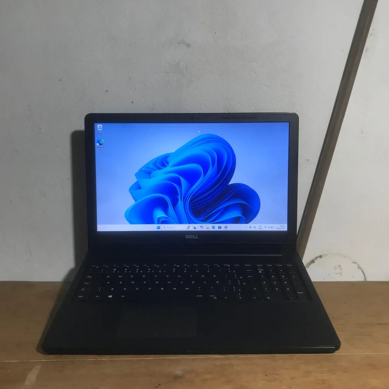 NOTEBOOK DELL I3 6 GERAÇÃO DDR4 4GB SSD 256GB ACEITO CARTÃO DO GARANTIA 800$