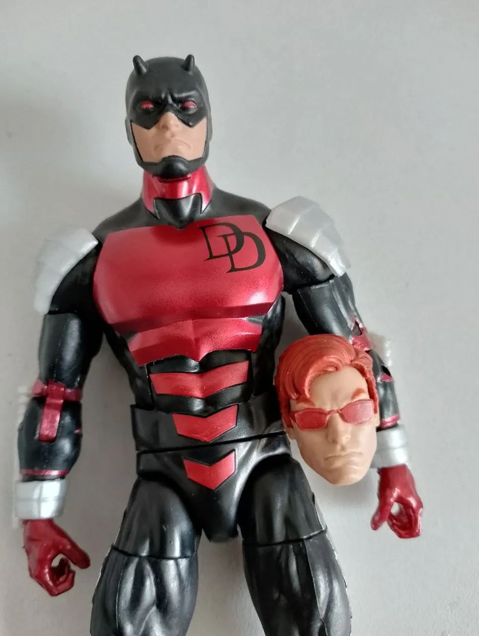 Marvel Legends Demolidor Armadura - HASBRO - Foto 5
