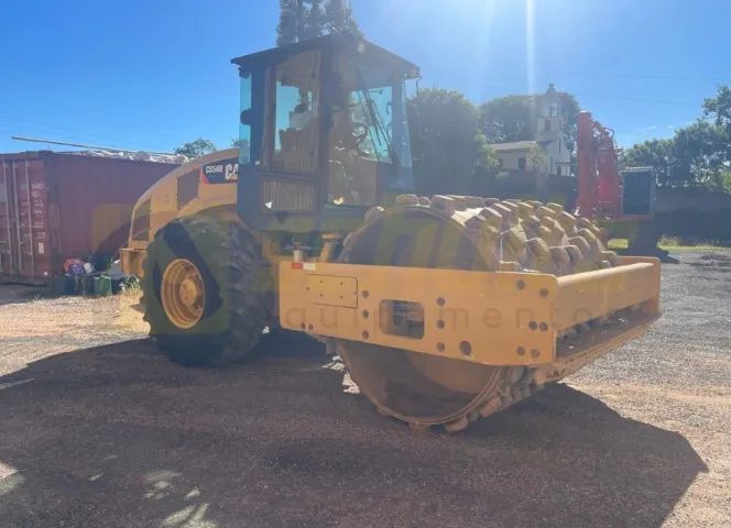 Rolo Compactador CS54B Caterpillar - Foto 3