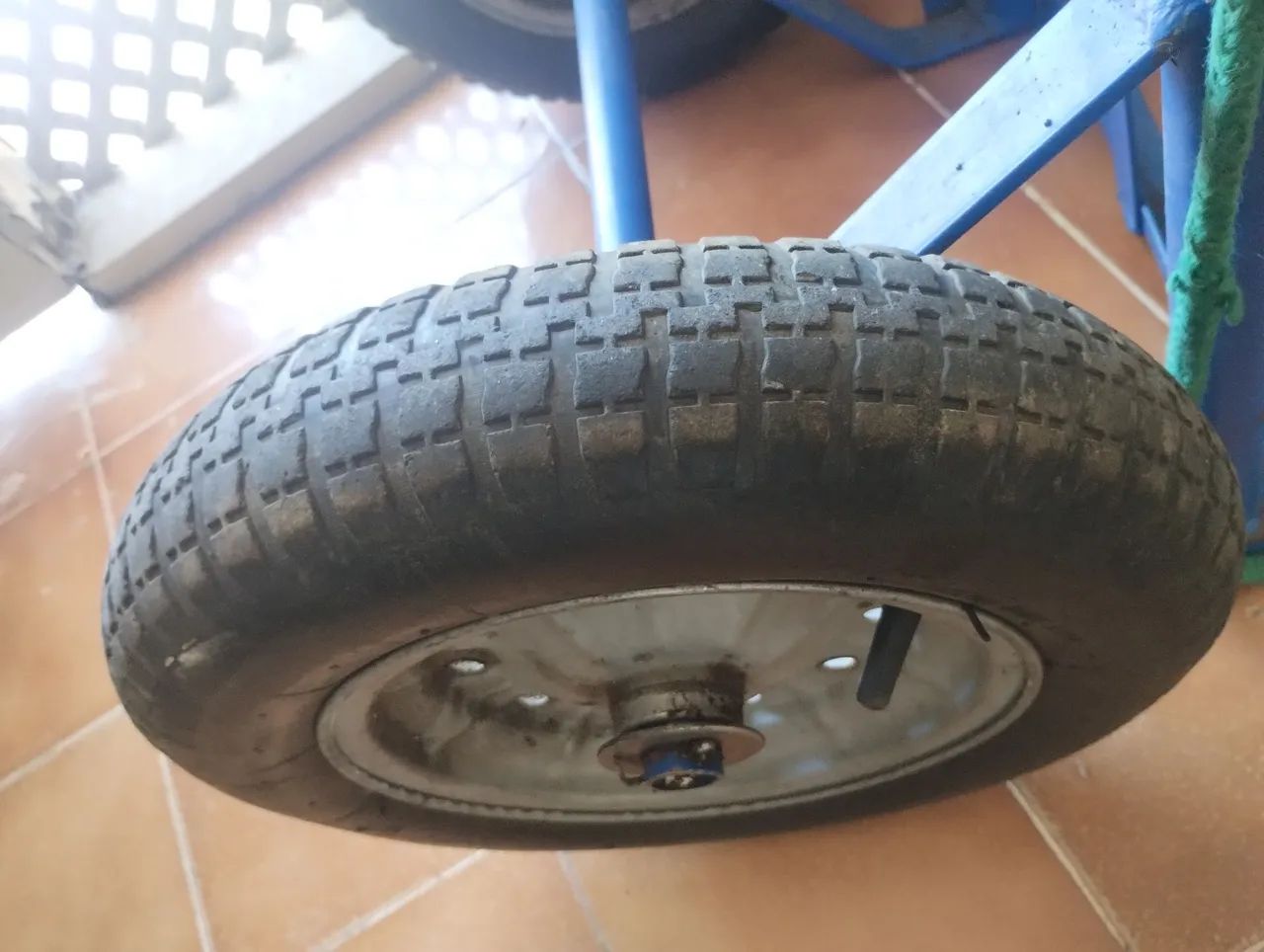 Carrinho de ajudante 350kl - Foto 2