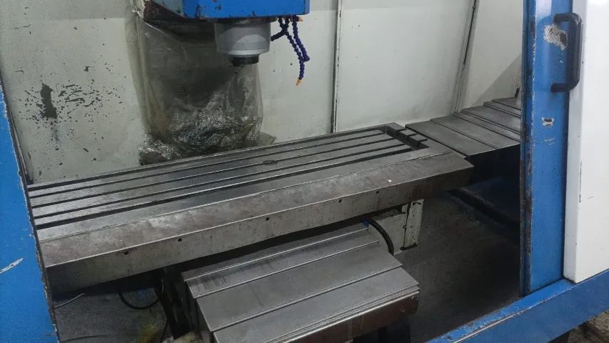 FRESADORA CNC VEKER Vk 4400 1000X500X500 | Geometria zerada - Foto 2