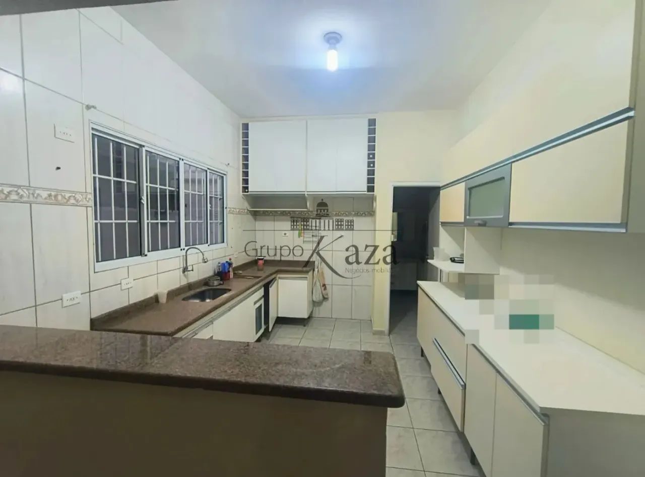 Casa com Edícula - Centro - Jacareí - 3 Dormitórios - 368m². - Foto 5